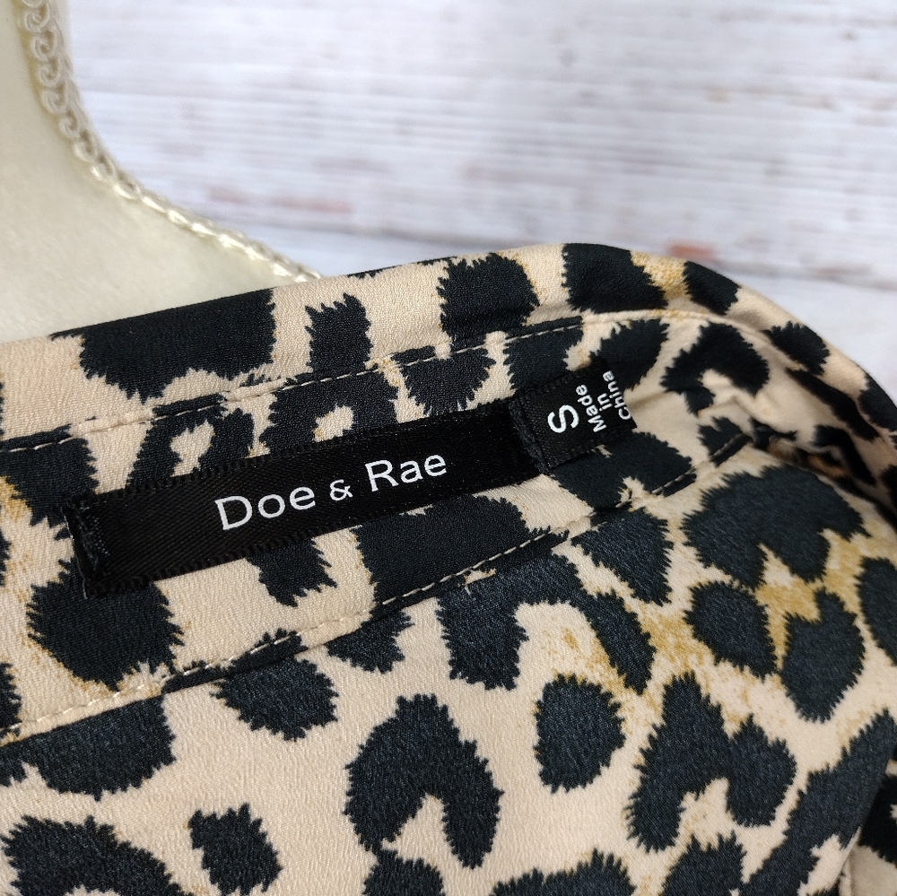 Doe & Rae Leopard Print Button Up Blouse - Picture 5 of 7